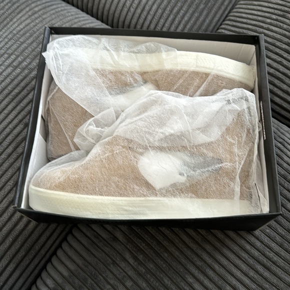 Ccocci cut-out wedge NWT - Picture 5 of 6